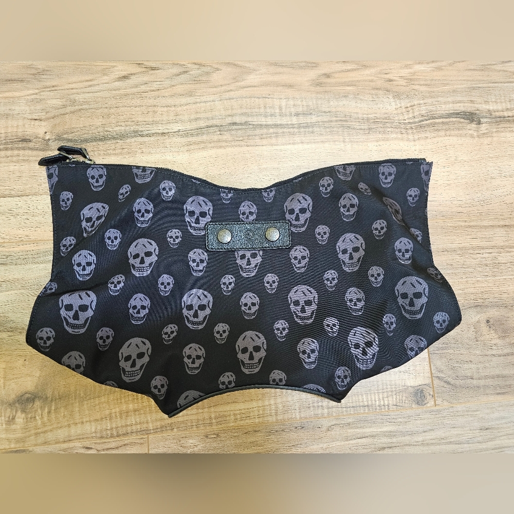 Alexander McQueen - Faithful De-Manta Skull Clutch - Picture 5 of 17